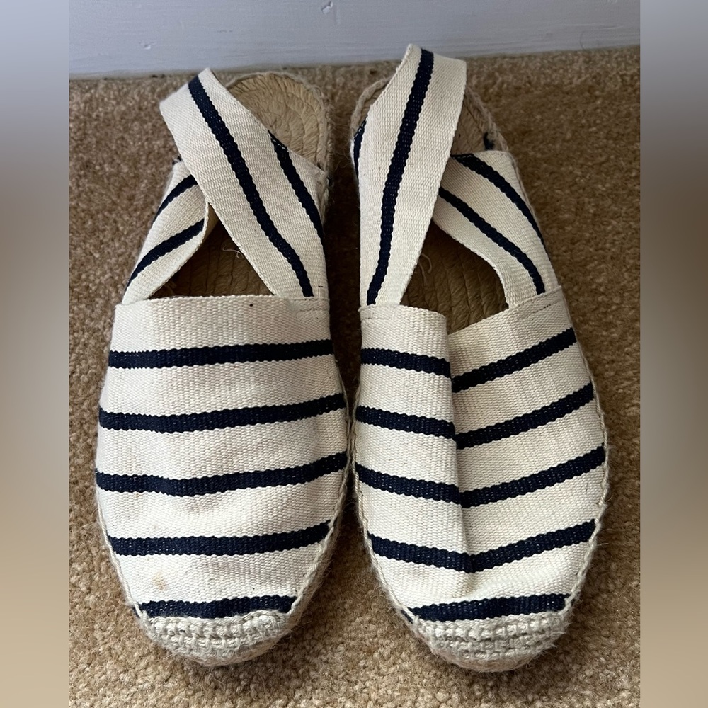 Women’s shoes